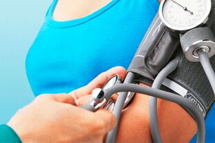 Merjenje krvnega tlaka lahko pomaga prepoznati hipertenzijo